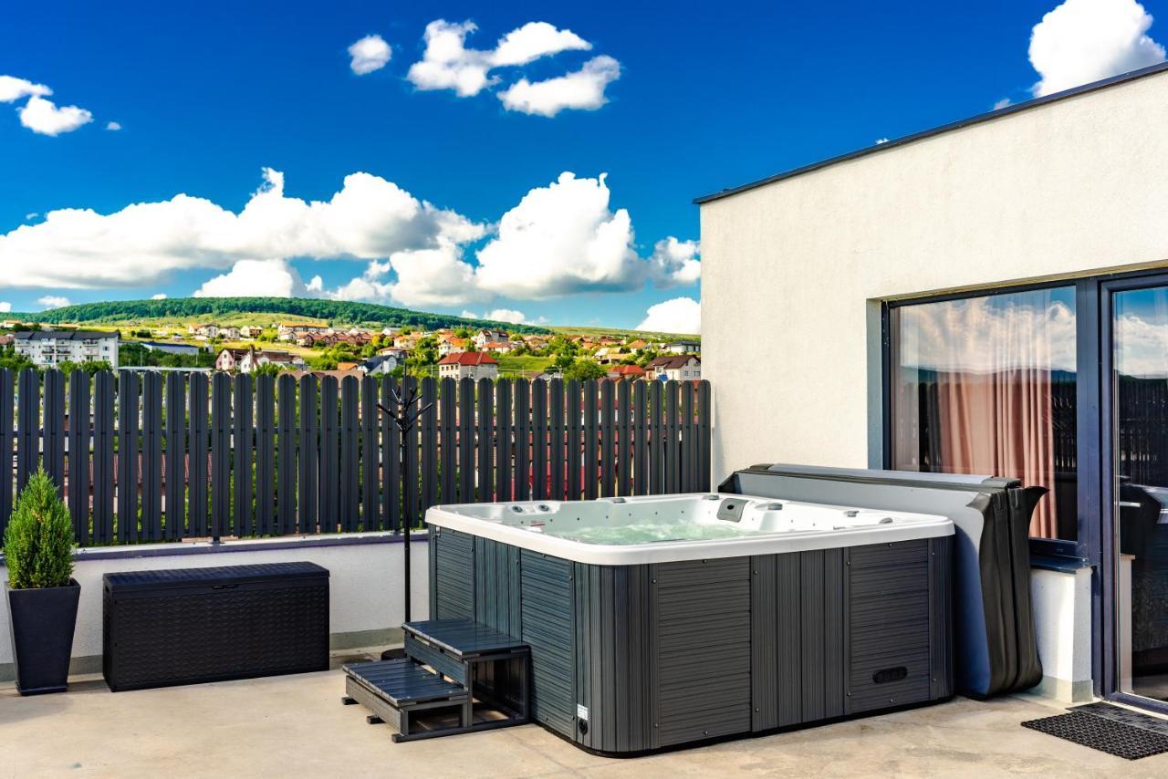 Thome Hoia Jacuzzi Cluj-Napoca Exteriör bild