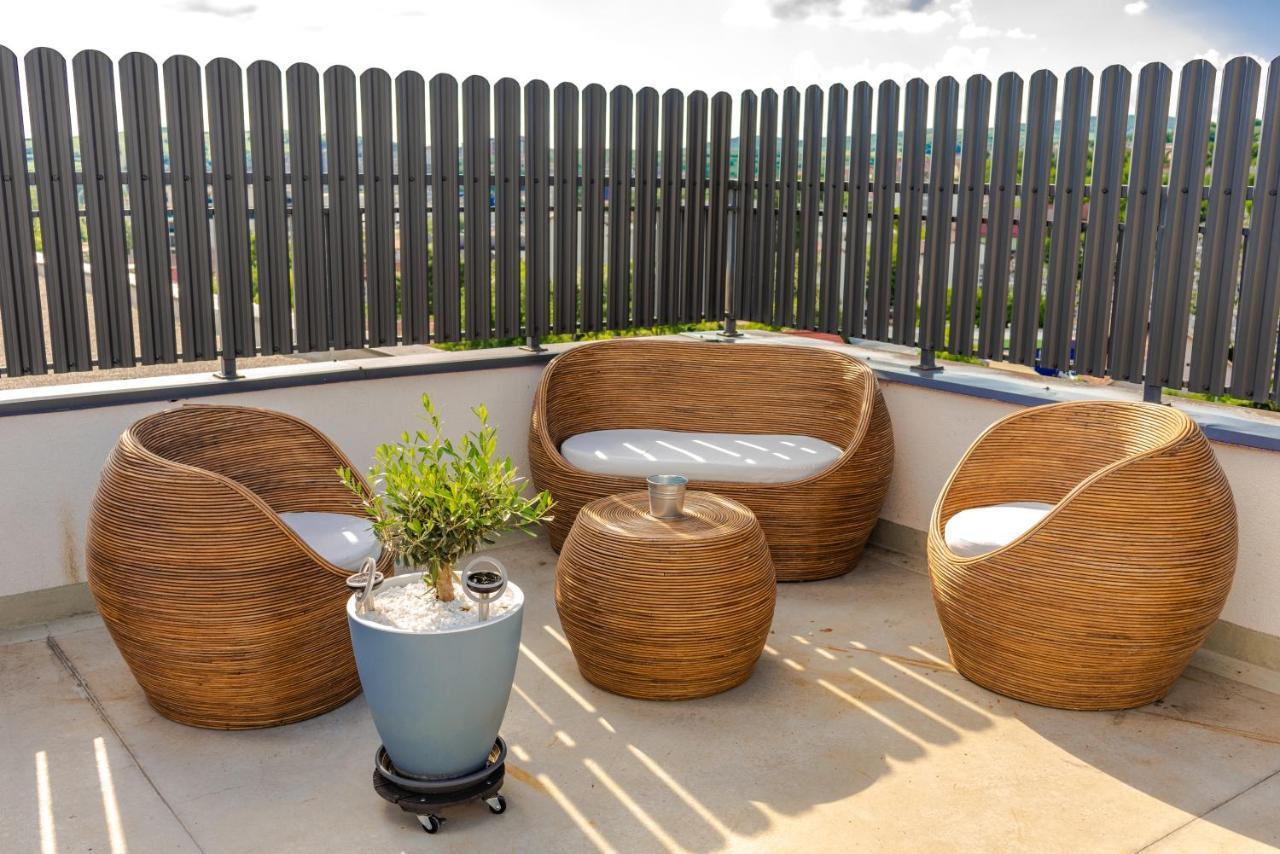 Thome Hoia Jacuzzi Cluj-Napoca Exteriör bild