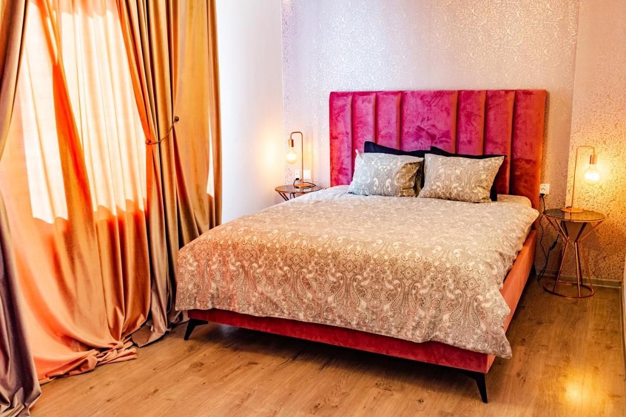Thome Hoia Jacuzzi Cluj-Napoca Exteriör bild