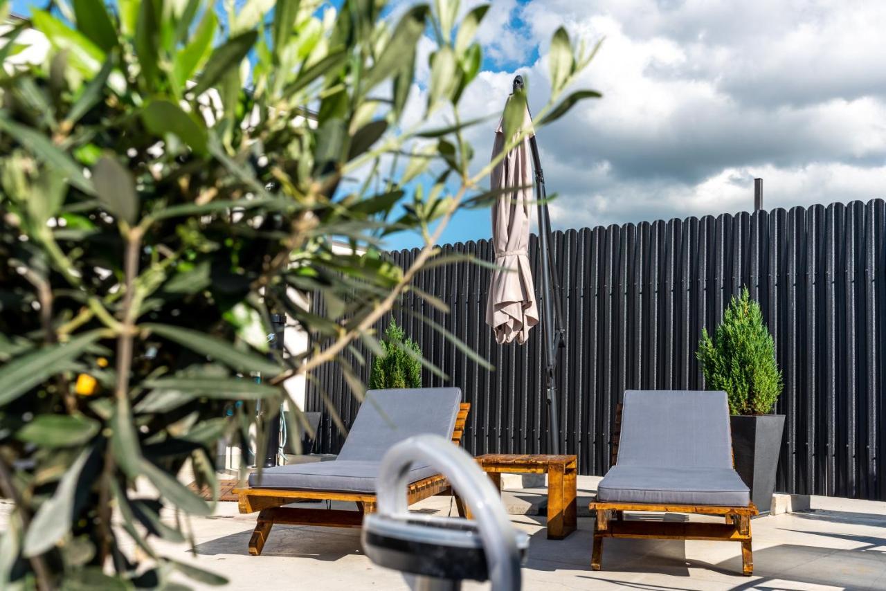 Thome Hoia Jacuzzi Cluj-Napoca Exteriör bild