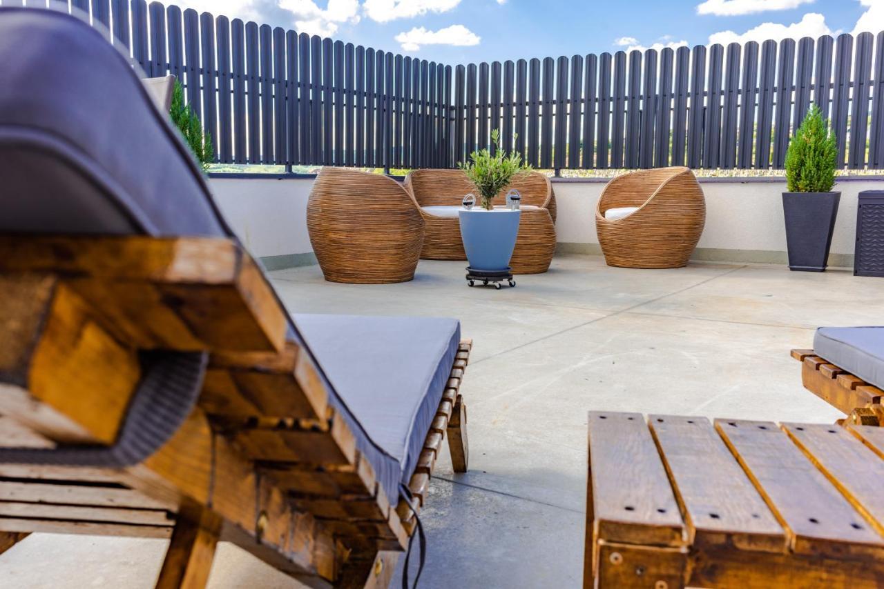 Thome Hoia Jacuzzi Cluj-Napoca Exteriör bild