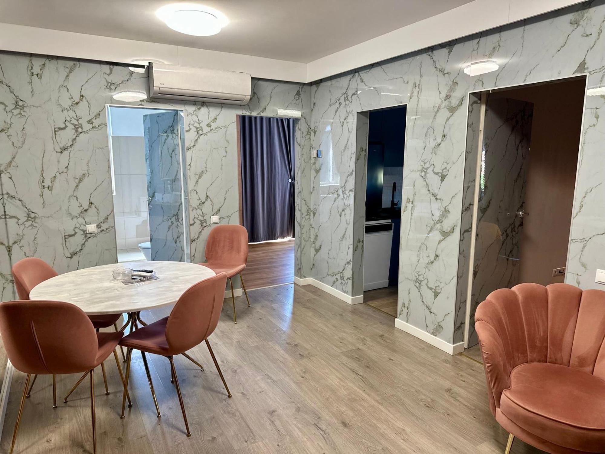 Thome Hoia Jacuzzi Cluj-Napoca Exteriör bild