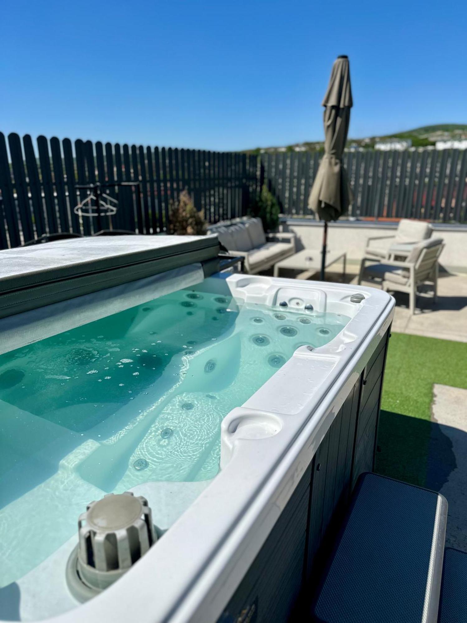Thome Hoia Jacuzzi Cluj-Napoca Exteriör bild