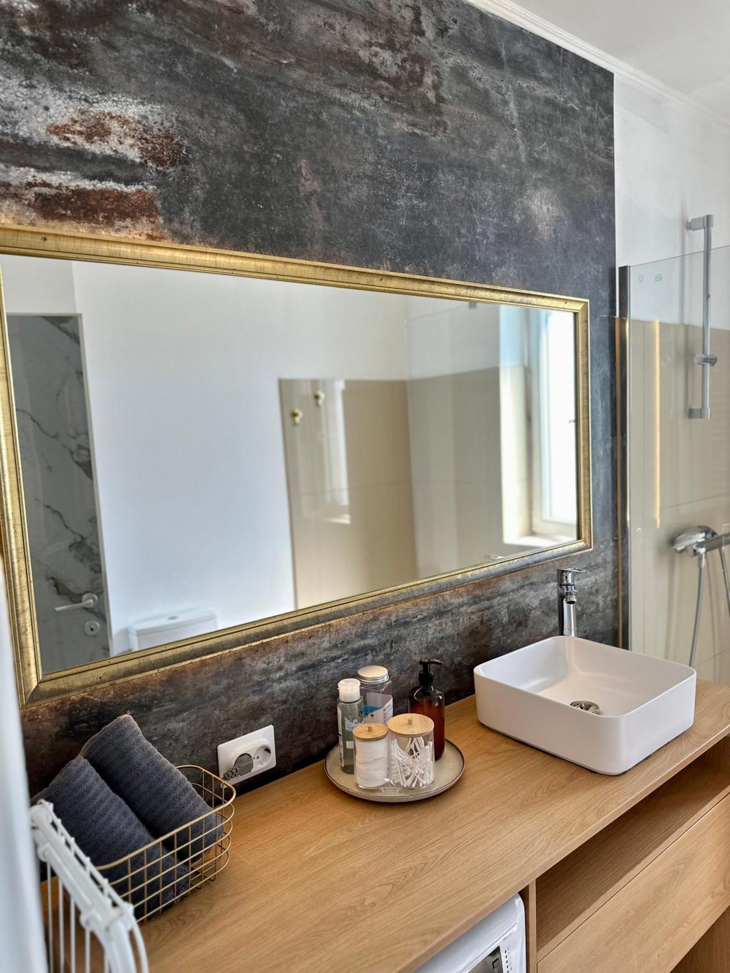 Thome Hoia Jacuzzi Cluj-Napoca Exteriör bild